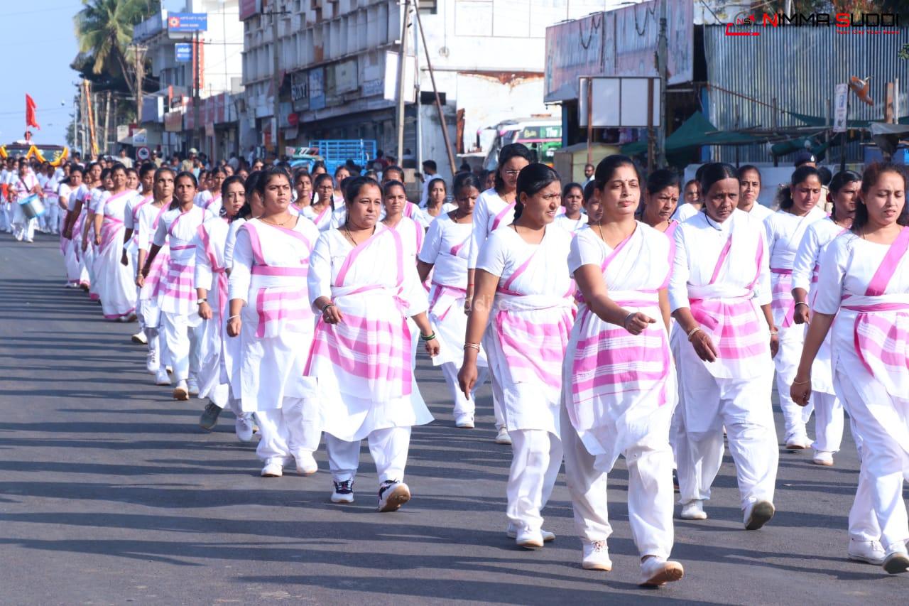 ರಾಷ್ಟ್ರ ಸೇವಿಕಾ ಸಮಿತಿಯಿಂದ ಶಿಸ್ತುಬದ್ಧ ಪಥಸಂಚಲನ